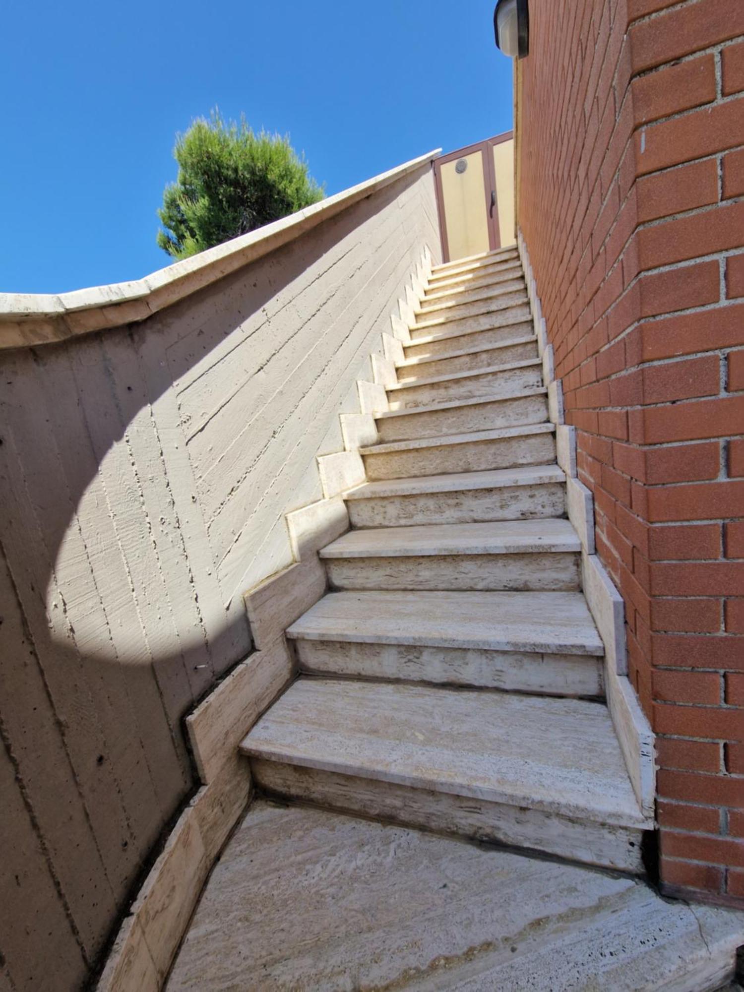 Terrazza A Nettuno E Chiesa Giubilare Santa Maria Goretti Экстерьер фото